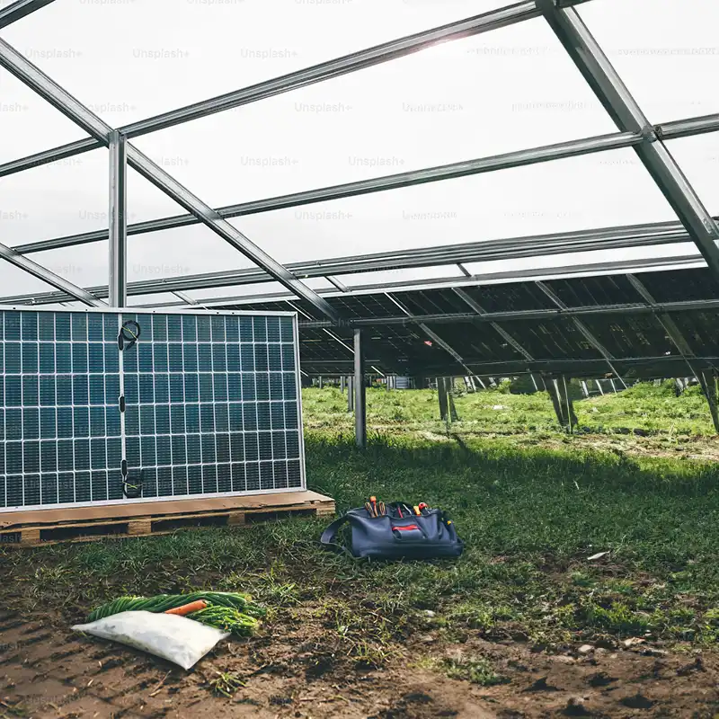Solar Panel 3Kwt and a vegetable bag